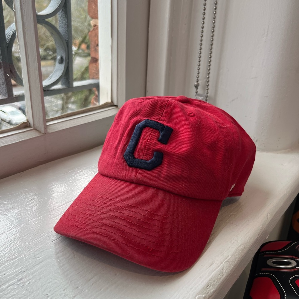 Cleveland “Gurdians” C logo adjustable 47 hat